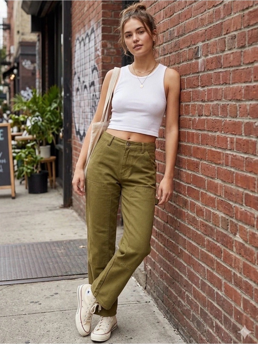 Aritzia Wilfred Free Green Cargo Carpenter Utility Pants Women’s Size 2